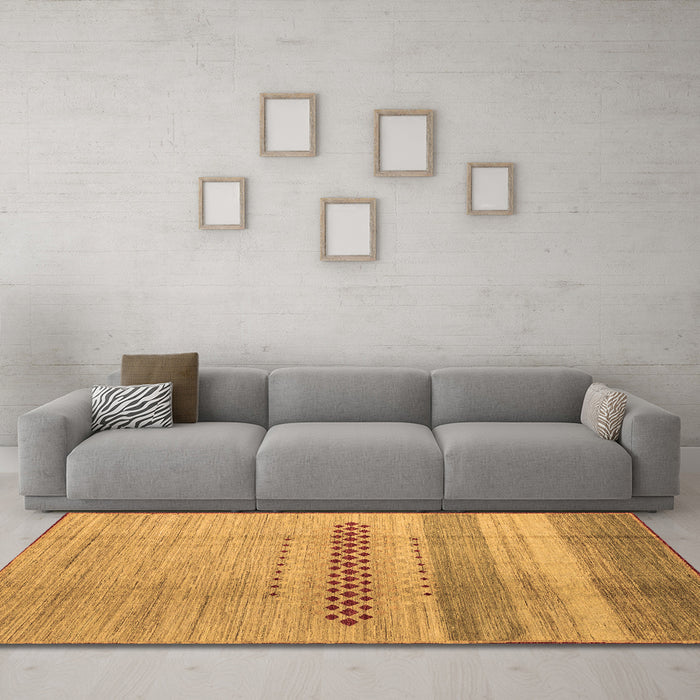 Machine Washable Abstract Brown Modern Rug in a Living Room,, wshabs5046brn