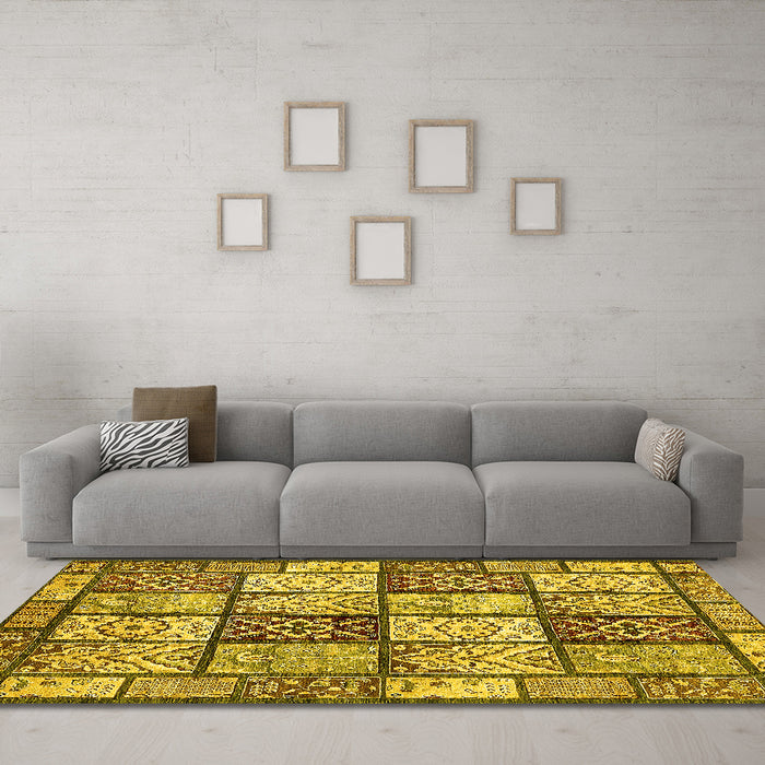 Machine Washable Abstract Yellow Modern Rug in a Living Room, wshabs504yw