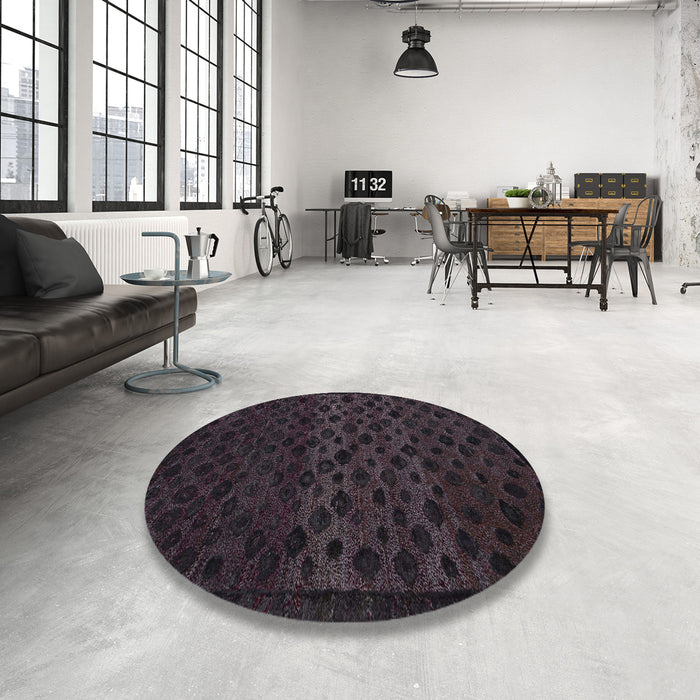 Round Machine Washable Abstract Purple Rug in a Office, wshabs5055