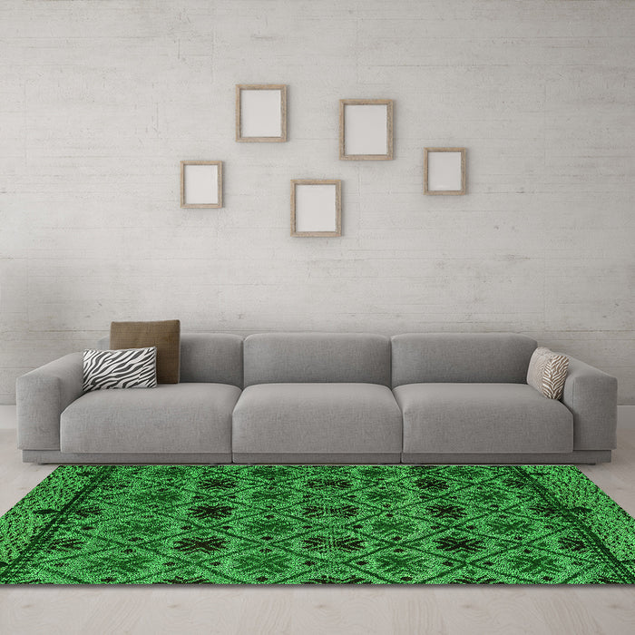 Machine Washable Abstract Green Modern Area Rugs in a Living Room,, wshabs5061grn