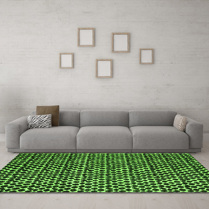 Machine Washable Abstract Green Modern Area Rugs in a Living Room,, wshabs5077grn