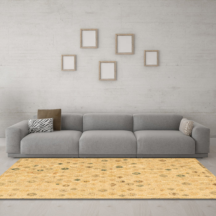 Machine Washable Abstract Brown Modern Rug in a Living Room,, wshabs5080brn