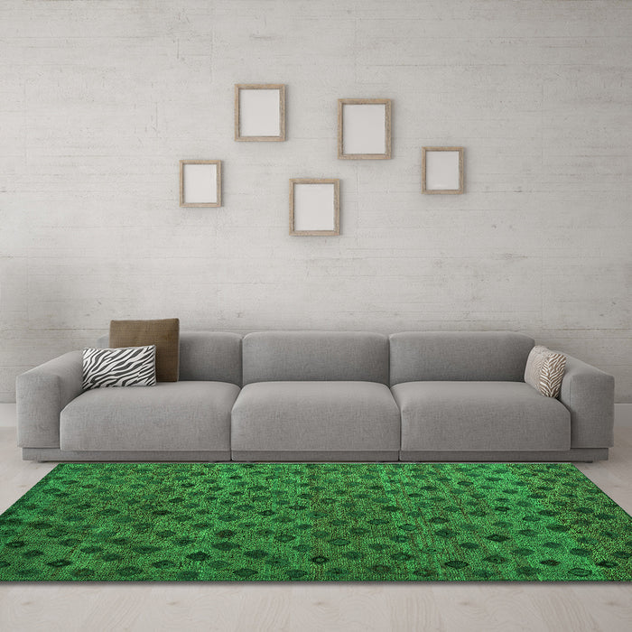 Machine Washable Abstract Green Modern Area Rugs in a Living Room,, wshabs5083grn