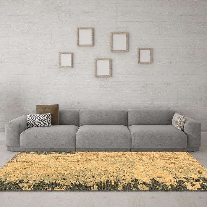 Machine Washable Abstract Brown Modern Rug in a Living Room,, wshabs5087brn