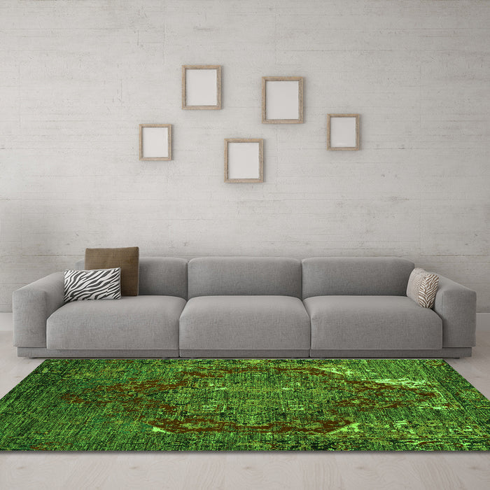 Machine Washable Persian Green Traditional Area Rugs in a Living Room,, wshabs5088grn