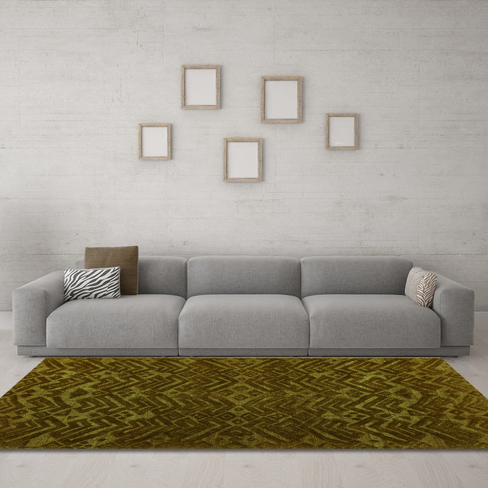 Machine Washable Abstract Green Modern Area Rugs in a Living Room,, wshabs5093grn