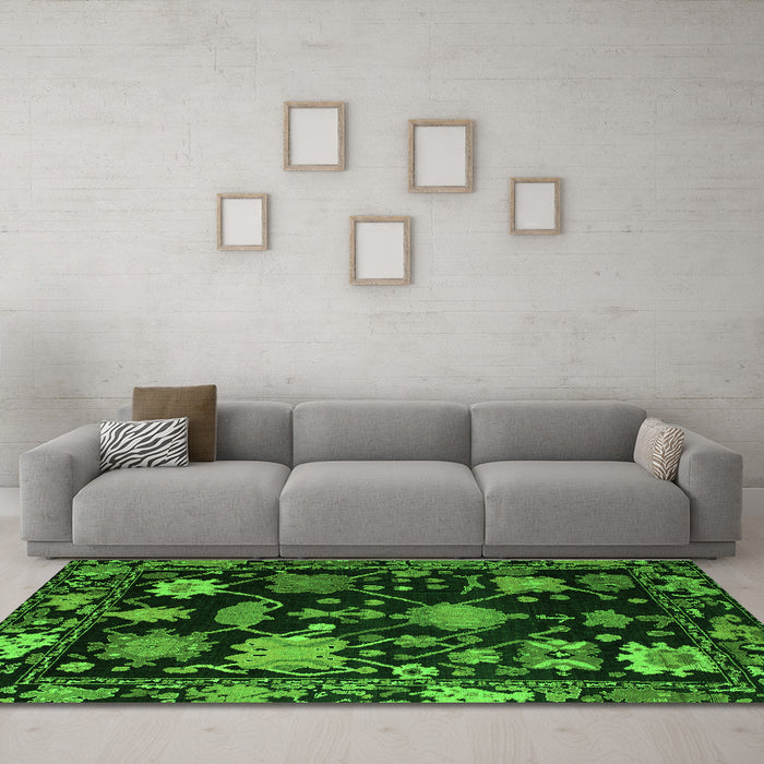 Machine Washable Abstract Green Modern Area Rugs in a Living Room,, wshabs5112grn