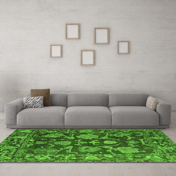 Machine Washable Abstract Green Modern Area Rugs in a Living Room,, wshabs5120grn