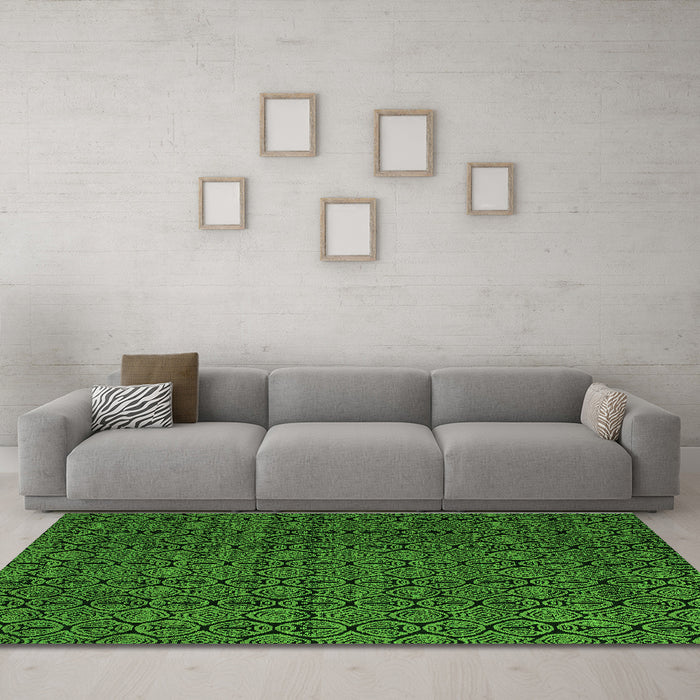 Machine Washable Abstract Green Modern Area Rugs in a Living Room,, wshabs5122grn