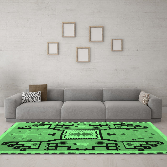 Machine Washable Abstract Emerald Green Modern Area Rugs in a Living Room,, wshabs5131emgrn
