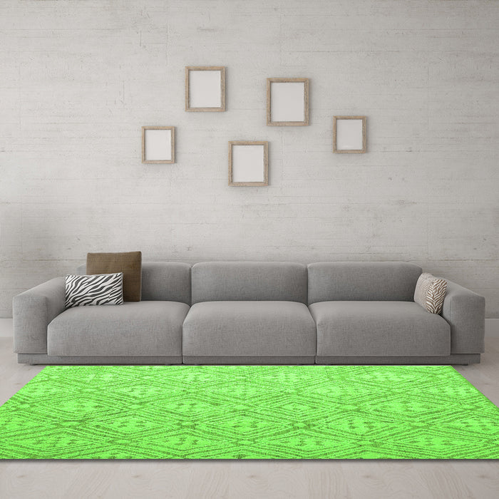 Machine Washable Abstract Green Modern Area Rugs in a Living Room,, wshabs5134grn