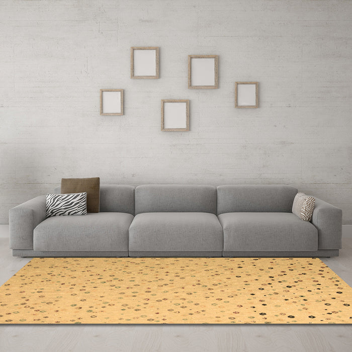 Machine Washable Abstract Brown Modern Rug in a Living Room,, wshabs5142brn