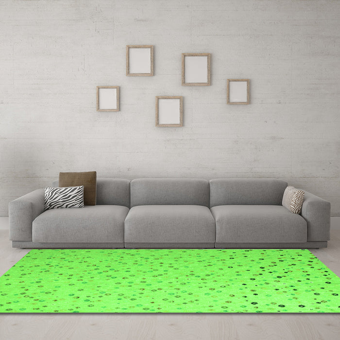 Machine Washable Abstract Green Modern Area Rugs in a Living Room,, wshabs5142grn