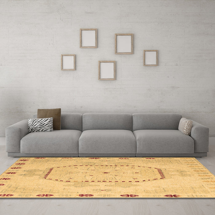 Machine Washable Abstract Brown Modern Rug in a Living Room,, wshabs5147brn