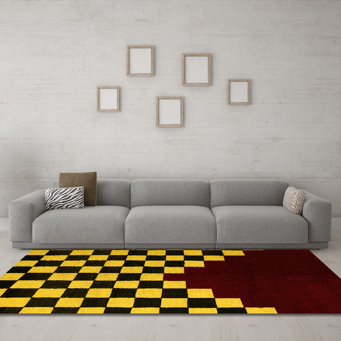 Machine Washable Abstract Yellow Modern Rug in a Living Room, wshabs5156yw