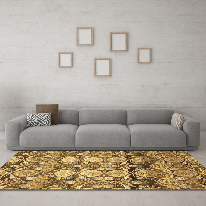Machine Washable Abstract Brown Modern Rug in a Living Room,, wshabs516brn