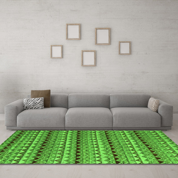 Machine Washable Abstract Green Modern Area Rugs in a Living Room,, wshabs5172grn