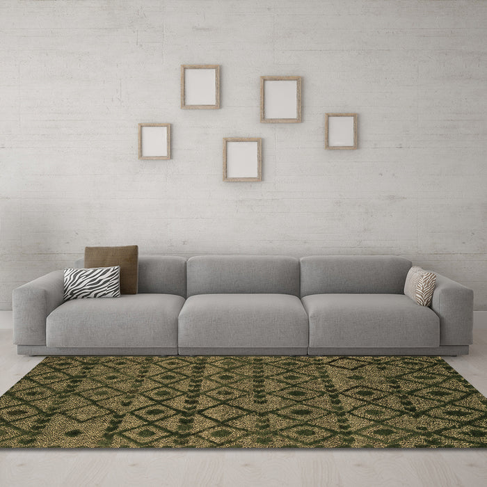 Machine Washable Abstract Brown Modern Rug in a Living Room,, wshabs5175brn