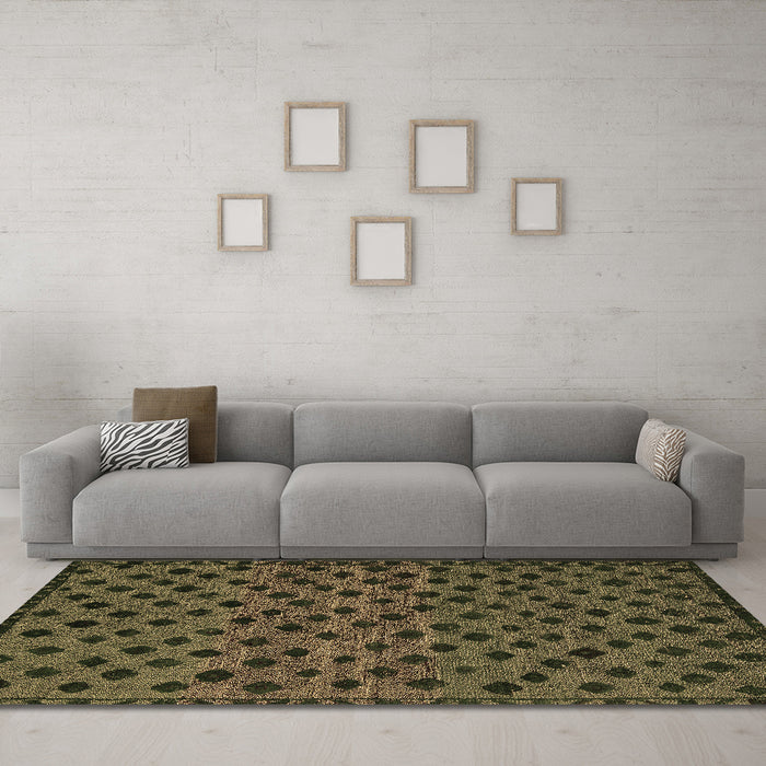 Machine Washable Abstract Brown Modern Rug in a Living Room,, wshabs5177brn