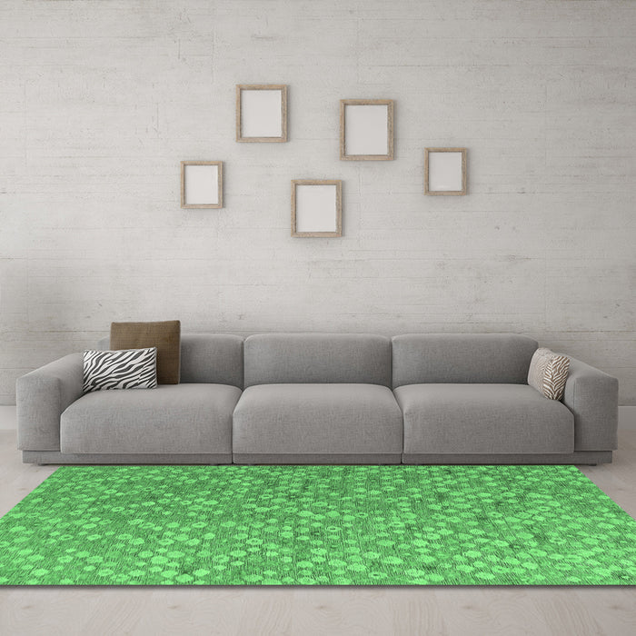 Machine Washable Abstract Emerald Green Modern Area Rugs in a Living Room,, wshabs5184emgrn
