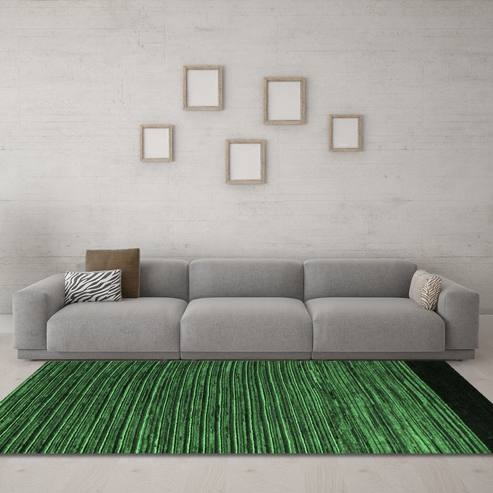 Machine Washable Abstract Emerald Green Modern Area Rugs in a Living Room,, wshabs5187emgrn