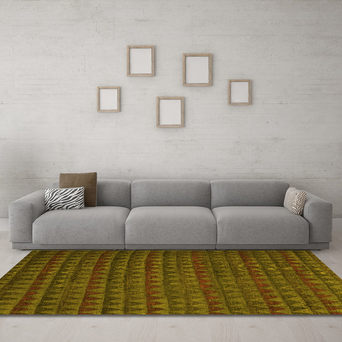 Machine Washable Abstract Yellow Modern Rug in a Living Room, wshabs5190yw