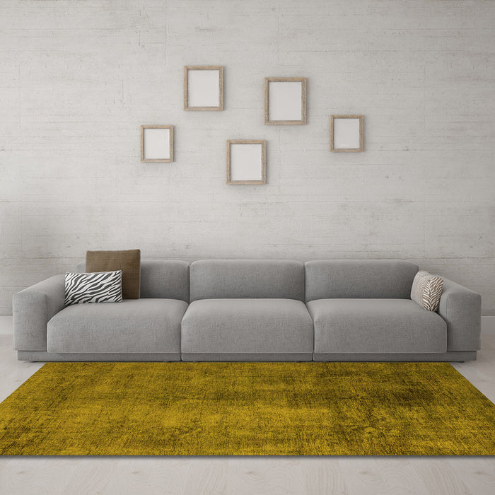 Machine Washable Abstract Yellow Modern Rug in a Living Room, wshabs5192yw