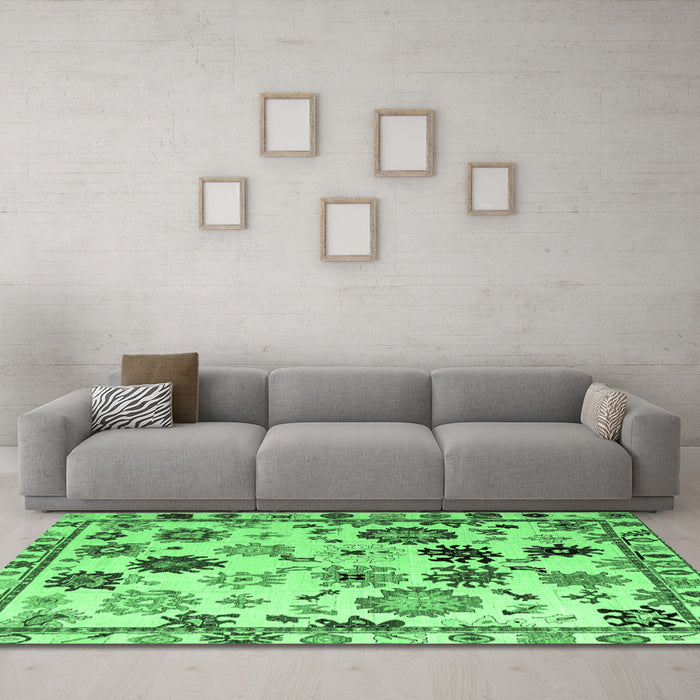 Machine Washable Abstract Emerald Green Modern Area Rugs in a Living Room,, wshabs5194emgrn