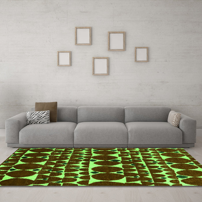 Machine Washable Abstract Green Modern Area Rugs in a Living Room,, wshabs5200grn
