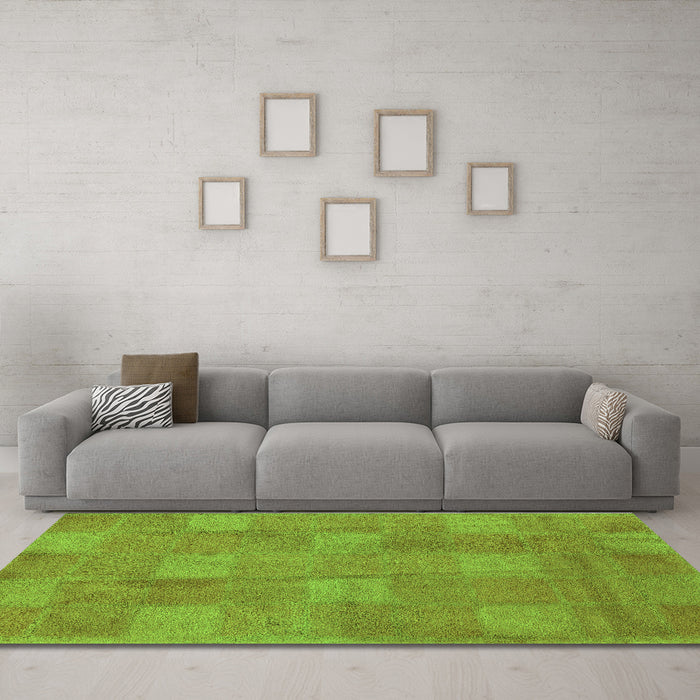 Machine Washable Checkered Green Modern Area Rugs in a Living Room,, wshabs5203grn