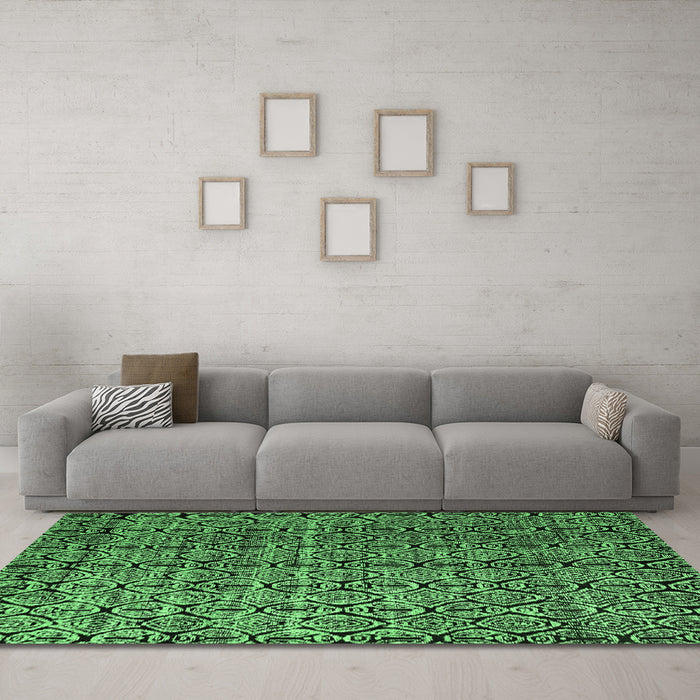 Machine Washable Abstract Emerald Green Modern Area Rugs in a Living Room,, wshabs5208emgrn