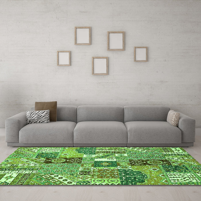 Machine Washable Southwestern Green Country Area Rugs in a Living Room,, wshabs522grn
