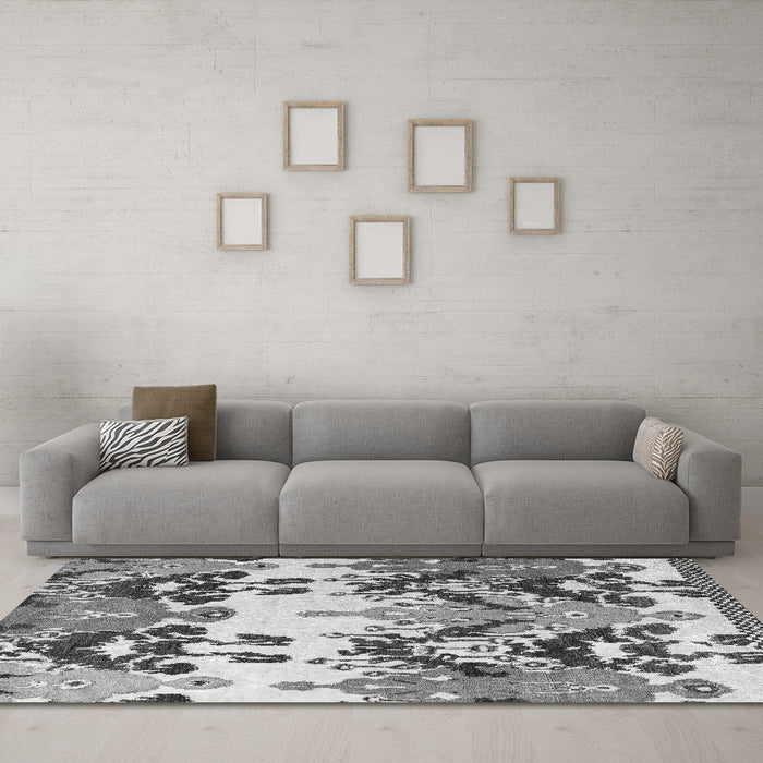 Machine Washable Abstract Gray Modern Rug in a Living Room,, wshabs5231gry