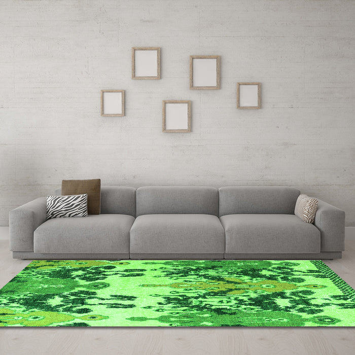 Machine Washable Abstract Green Modern Area Rugs in a Living Room,, wshabs5231grn
