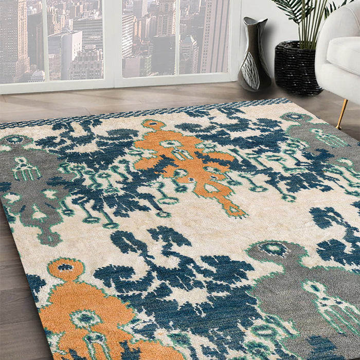 Machine Washable Abstract Pale Silver Gray Rug in a Family Room, wshabs5231