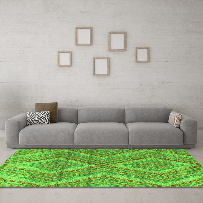 Machine Washable Abstract Green Modern Area Rugs in a Living Room,, wshabs5239grn