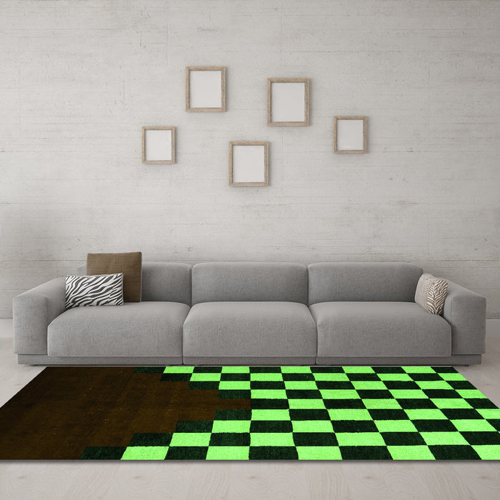 Machine Washable Abstract Green Modern Area Rugs in a Living Room,, wshabs5252grn