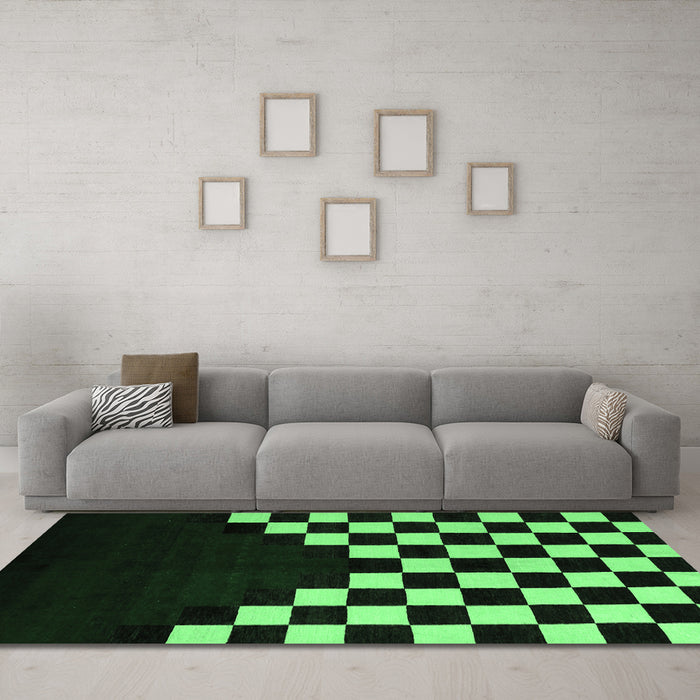 Machine Washable Abstract Emerald Green Modern Area Rugs in a Living Room,, wshabs5252emgrn