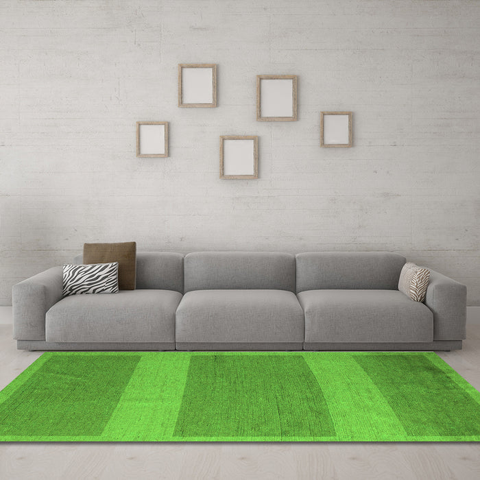 Machine Washable Abstract Green Modern Area Rugs in a Living Room,, wshabs5260grn