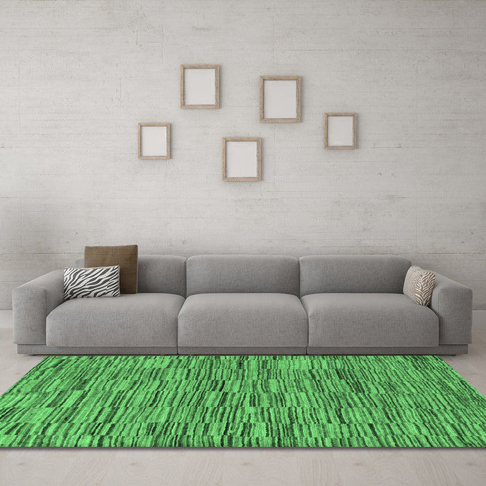 Machine Washable Abstract Emerald Green Modern Area Rugs in a Living Room,, wshabs5269emgrn