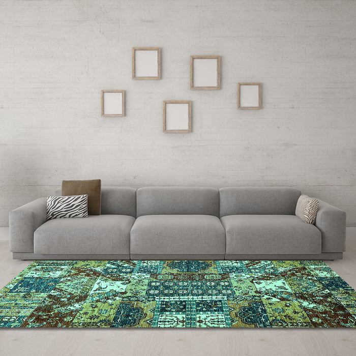 Machine Washable Southwestern Turquoise Country Area Rugs in a Living Room,, wshabs526turq
