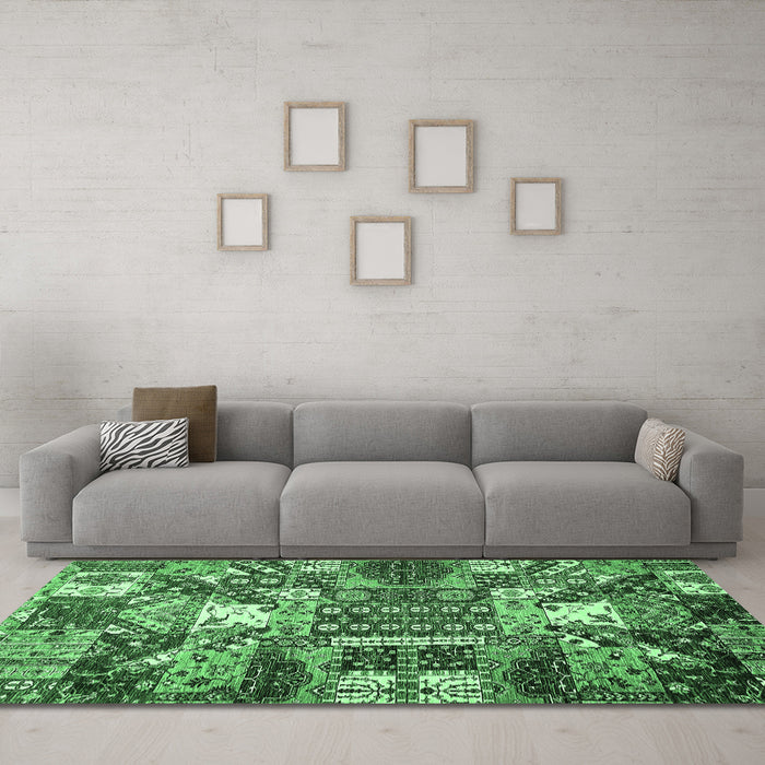 Machine Washable Southwestern Emerald Green Country Area Rugs in a Living Room,, wshabs526emgrn