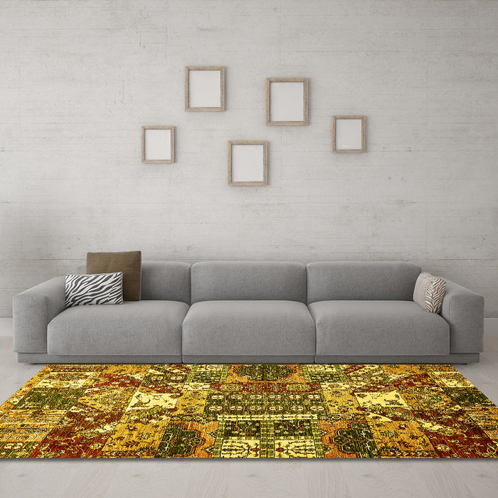 Machine Washable Southwestern Yellow Country Rug in a Living Room, wshabs526yw