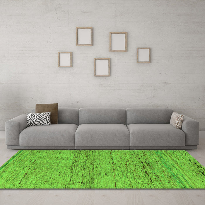Machine Washable Abstract Green Modern Area Rugs in a Living Room,, wshabs5270grn