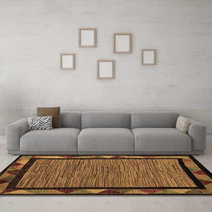 Machine Washable Oriental Brown Modern Rug in a Living Room,, wshabs5278brn