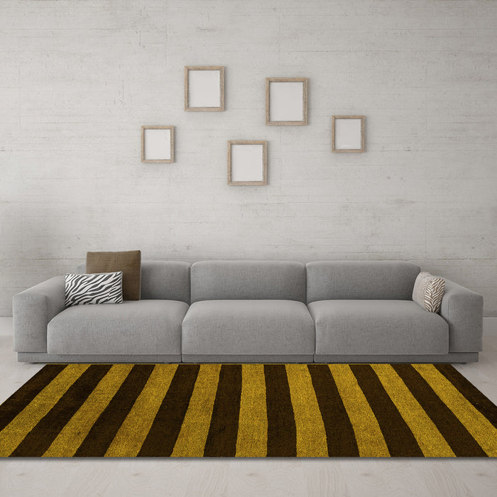 Machine Washable Abstract Yellow Modern Rug in a Living Room, wshabs5282yw