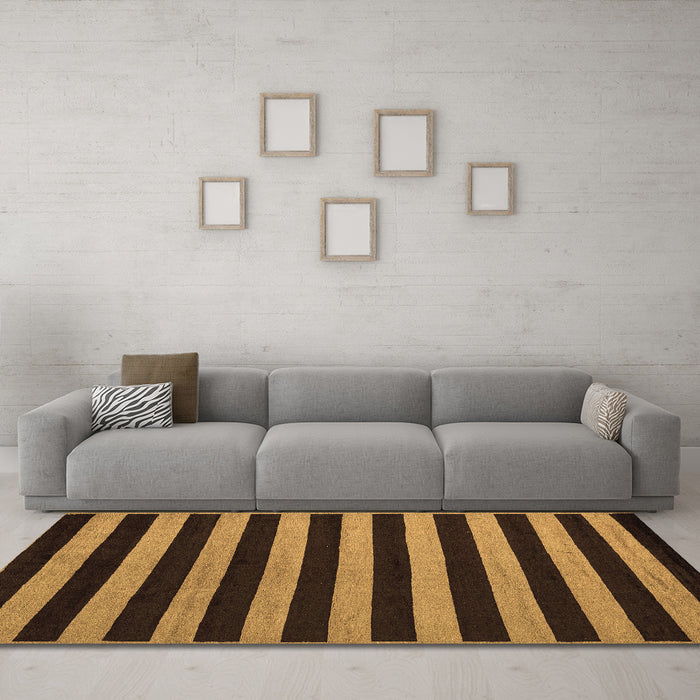 Machine Washable Abstract Brown Modern Rug in a Living Room,, wshabs5283brn