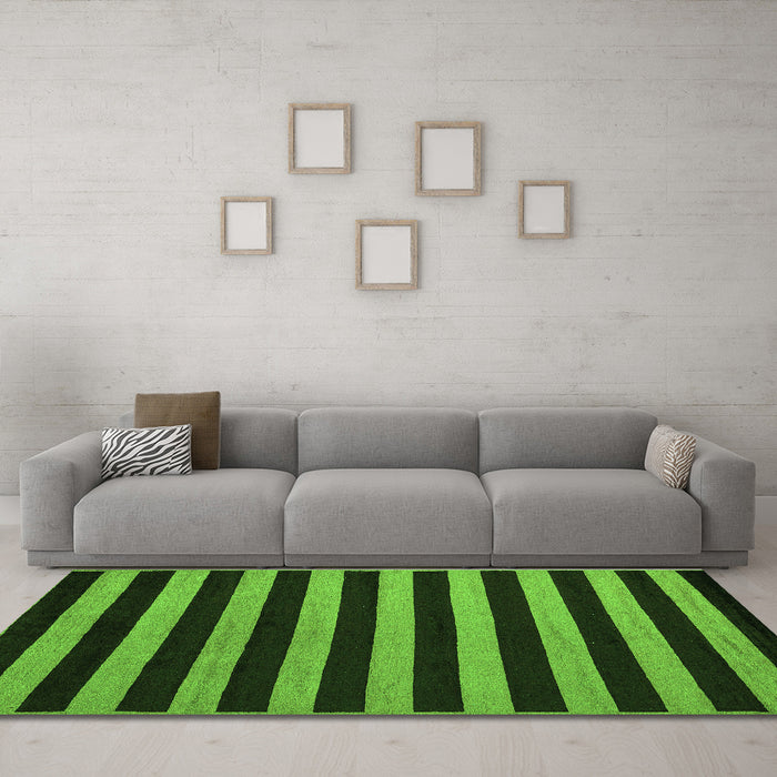 Machine Washable Abstract Green Modern Area Rugs in a Living Room,, wshabs5283grn