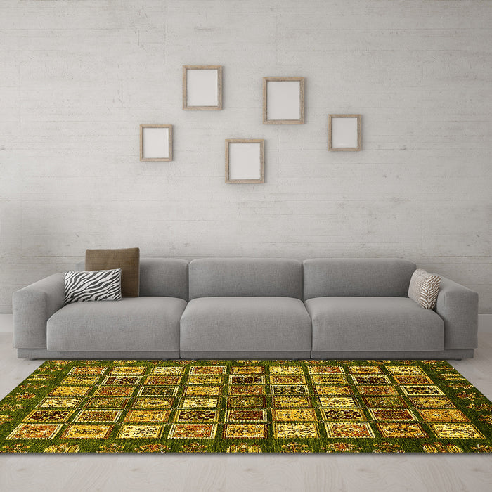 Machine Washable Abstract Yellow Modern Rug in a Living Room, wshabs528yw