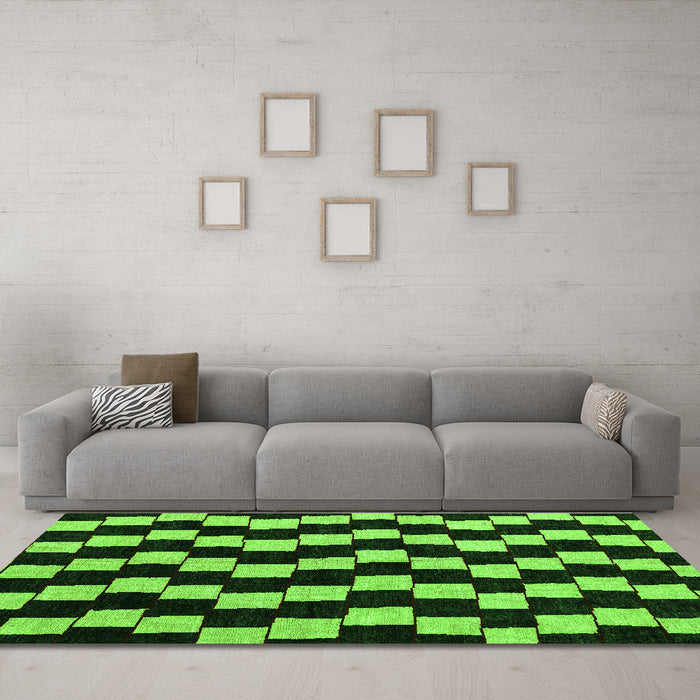 Machine Washable Abstract Green Modern Area Rugs in a Living Room,, wshabs5291grn